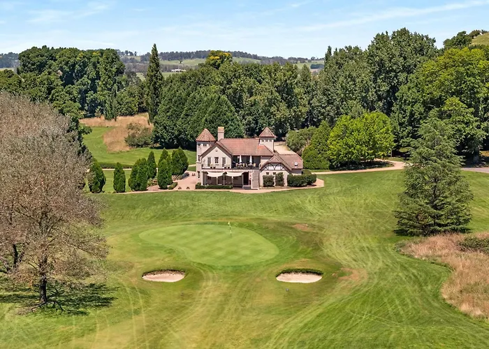 Peppers Manor House